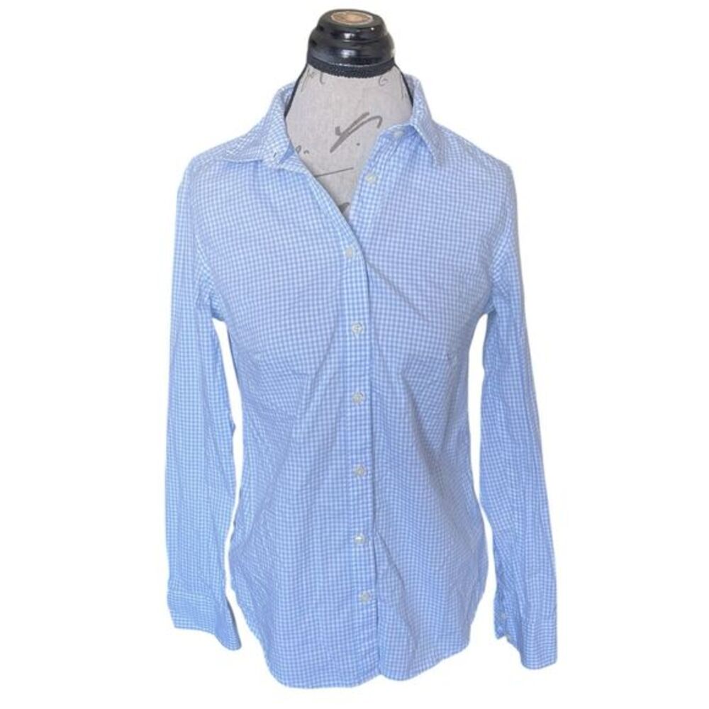 St. John's Bay Womens Button down Shirt Size Small Wrinkle Free Long Sleeve Prep